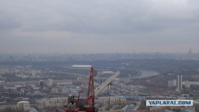 Шанхай глазами крановщика