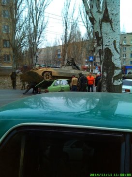 "Танк ДНР переехал Джип "Азова"