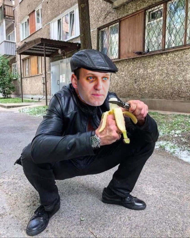 Фотожаба. На кортах и с бананом