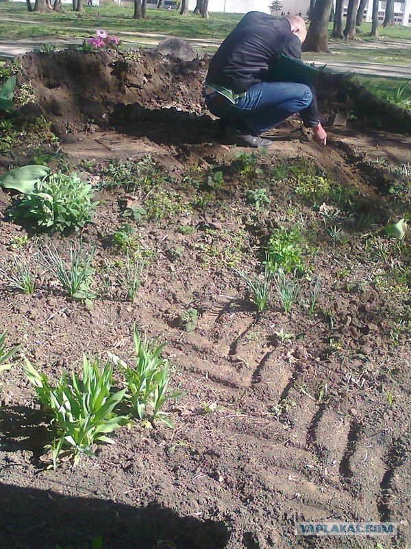 В Крыму расчленили памятник советским воинам