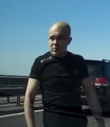 Нагловатый лысый обочечник на Х5