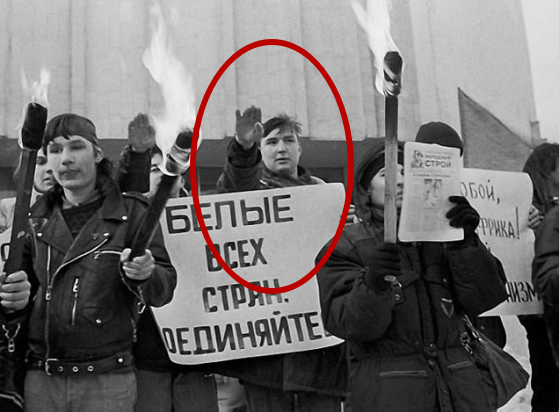 Подошли тридцатьчетвёрки, щас пойдут другие тёрки..