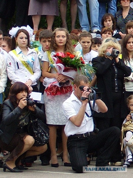 В белорусских школах прозвенел последний звонок