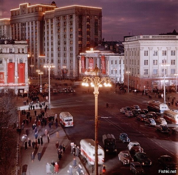 Москва и москвичи. Двадцатый век. 21.04.25
