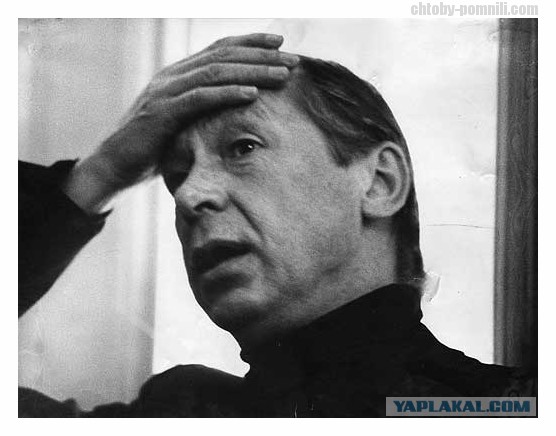 Про то как нас сталкивают