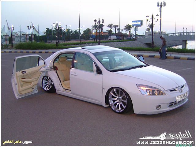 Как можно испоганить Toyota Camry