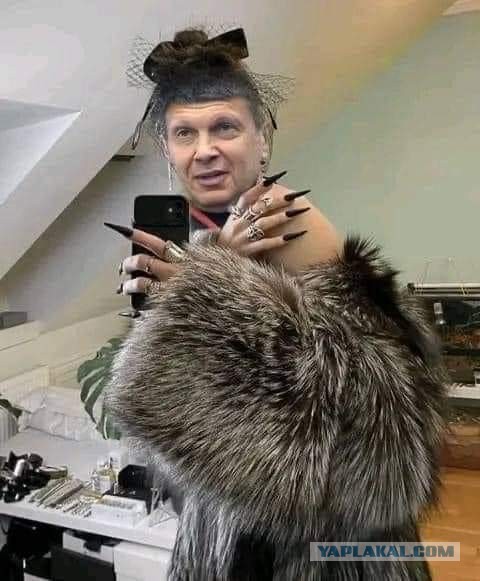 Ничего необычного, просто сын Владимира Соловьёва.