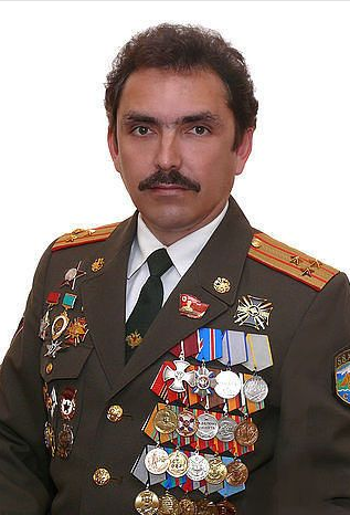 Офицер полковник вызвал Золотова на дуэль