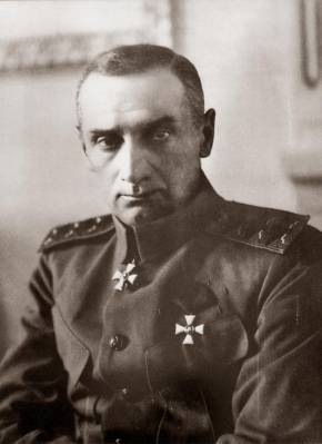 Никого не напоминает?