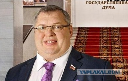Более трети россиян в социальном исследовании признались, что им регулярно не хватает денег до зарплаты
