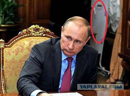 Путин отказался от зонта на церемонии возложения венков к могиле Неизвестного солдата