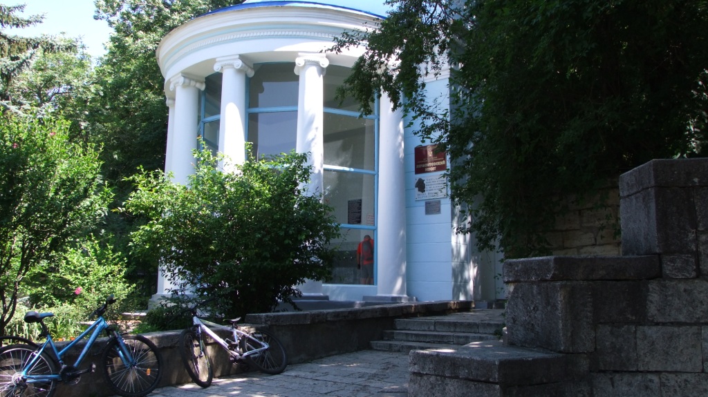 Лермонтовский источник в Железноводске