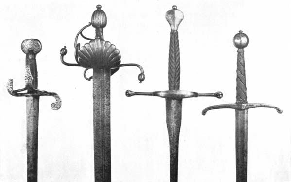 Сколько весили исторические мечи?