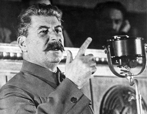 Что значит перевести хозяйство страны на рельсы военной экономики?