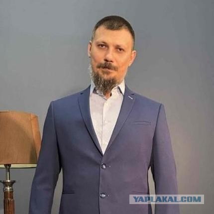 Активисты обнаружили «сатанинскую символику»* на пирожках в столичном магазине на улице Широкой. (Москва)