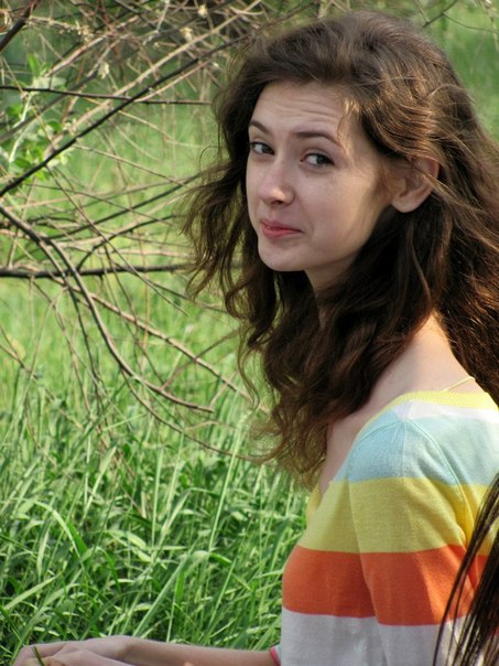 На слово "длинношеее" в конце пришлось три "е"