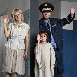 Почему русские не носят национальную одежду на улице?