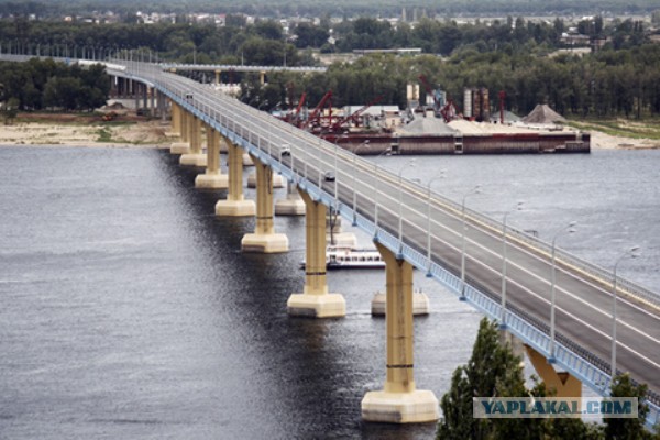 В Китае новый мост-шоссе пустили прямо
