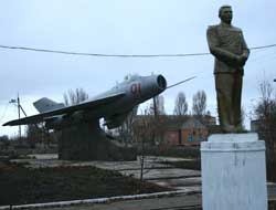 Открыли памятник Сталину