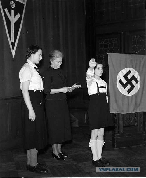 german-youth-during-nazi-domination