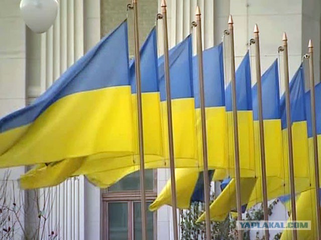 США взяли под контроль украинские ведомства