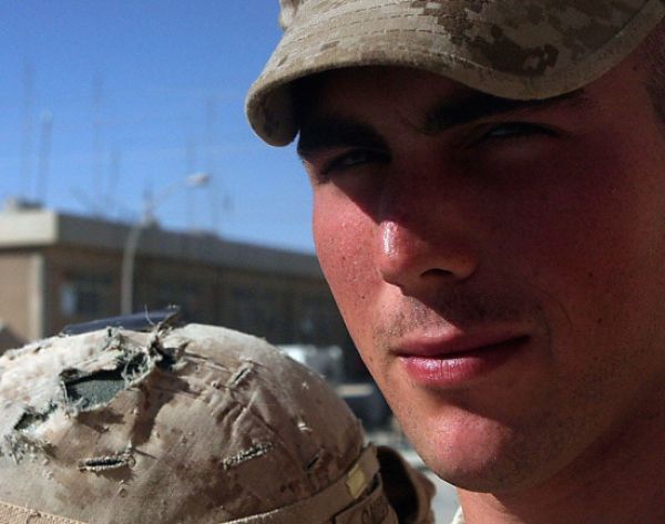 Как каски спасают солдатские жизни