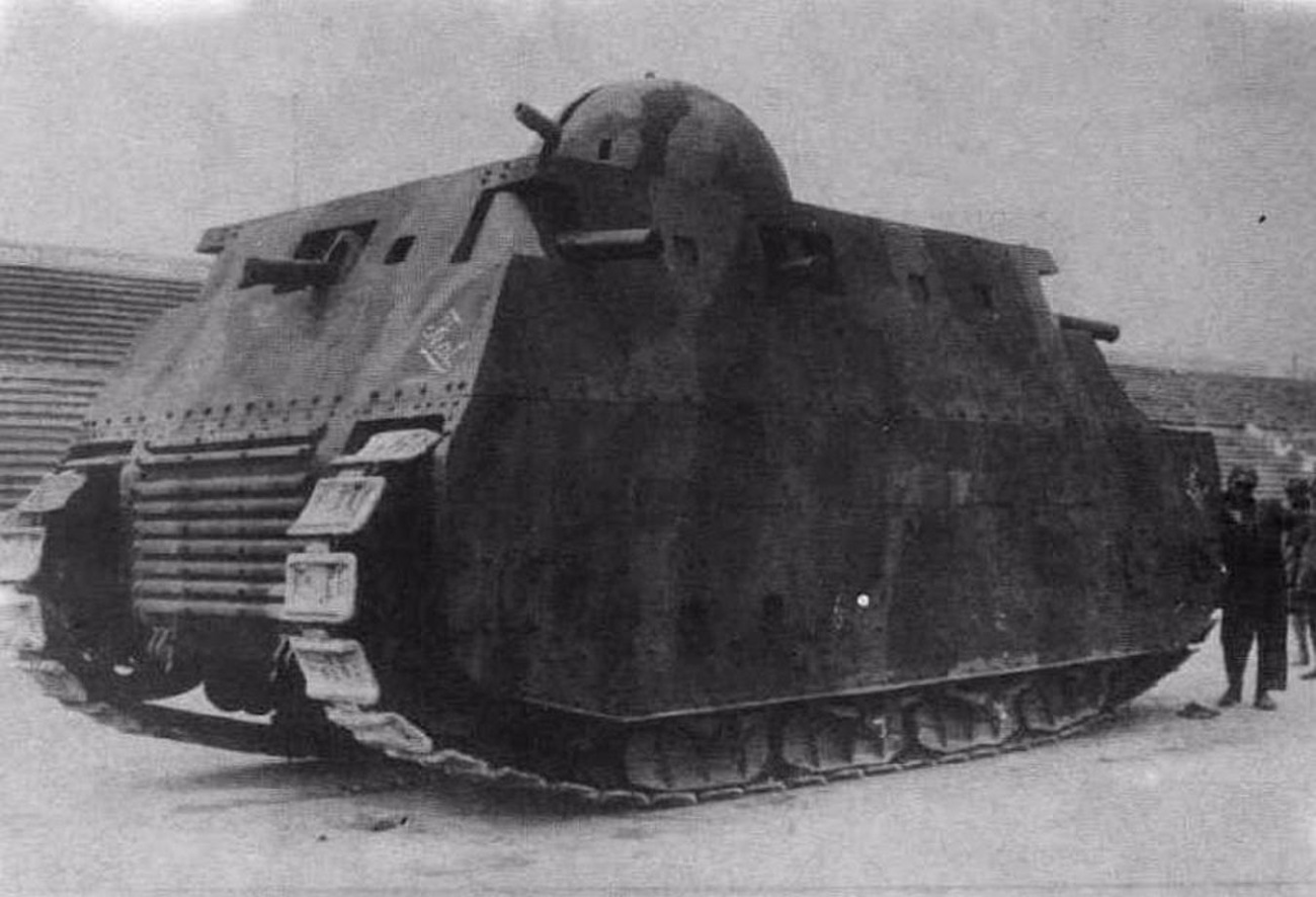 Первые тяжелые танки