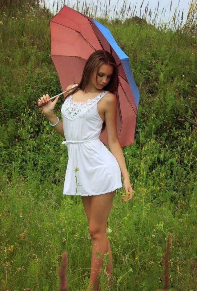 Девушки красавицы и пятница в тему