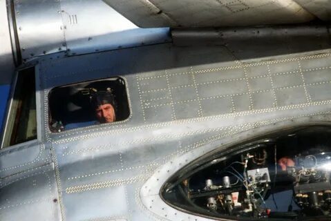 Пассажиры первого класса и бортпроводники не могут подниматься по одной и той же лестнице в двухэтажном А380