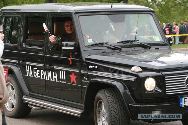Латвия 2012: травля отмечающих 9 мая
