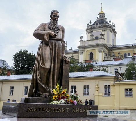 Какие прозвища дают памятникам в России