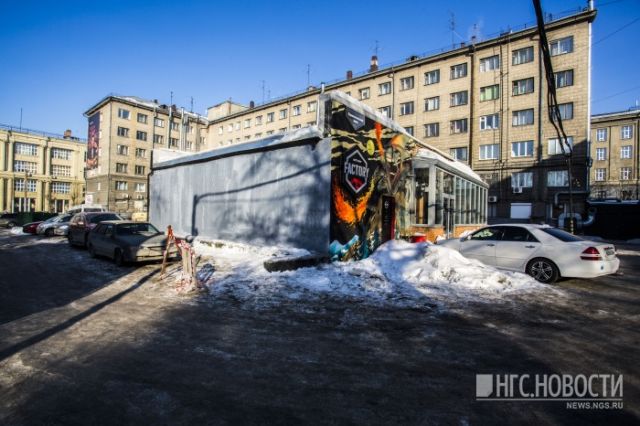 В Новосибирске закрасили граффити с героями русских сказок из мести