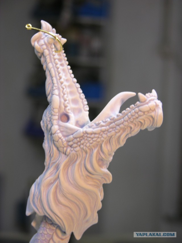 Сказочный дракон в тарелке от Johnson Tsang