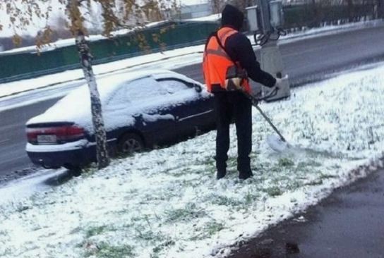 Беглов объяснил, зачем в Петербурге летом работает снегоуборочная техника