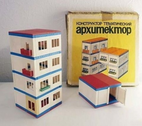 10 моторизированных дверей из Lego