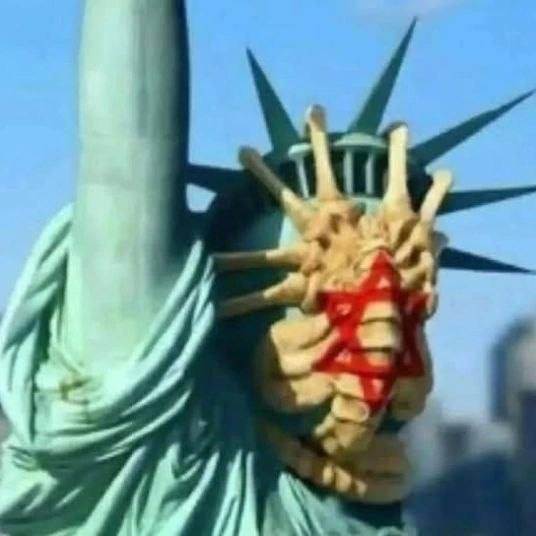 Иранцы празднуют победу