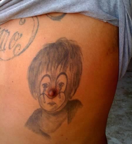 Самые забавные и нелепые татуировки, сделанные на сосках