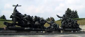 Памятники Великой Отечественной...