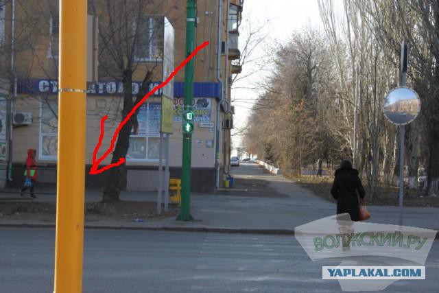 Маршрутка напала на маму с ребенком