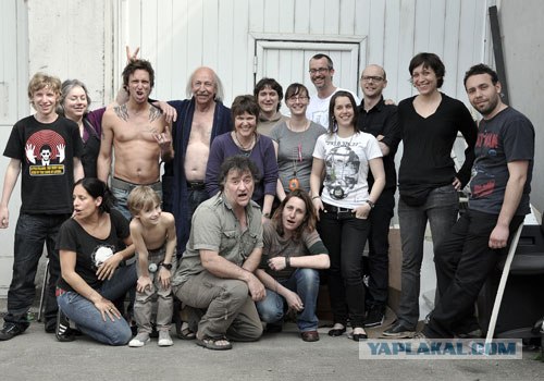 Зеркало. Как быстро летит жизнь...