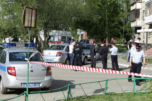 В Челябинске полицейский открыл стрельбу по хулигану, разгромившему «скорую»