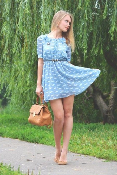 Лето! Чем выше градус, тем короче юбки!