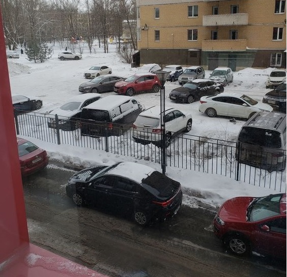Что творится на дорогах Петербурга после снегопада