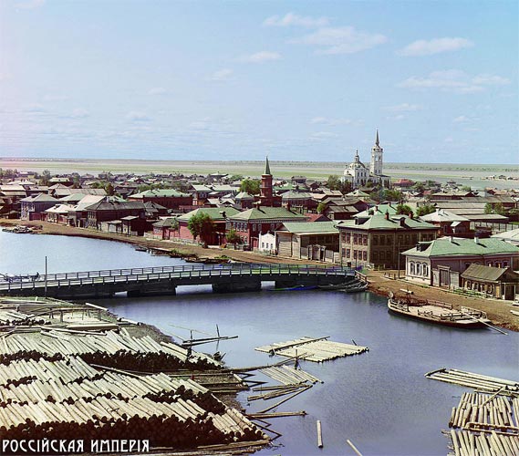 Россійская Иперія на цветнихъ открыткахъ