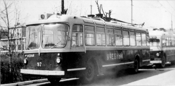 Игра на ЯПе: Угадай АВТО-8