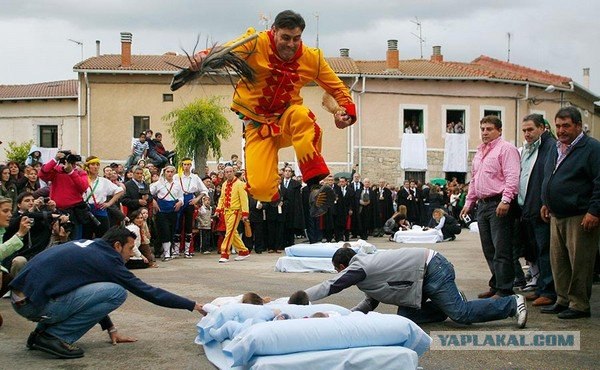 Бойтесь прыгающих мужиков!