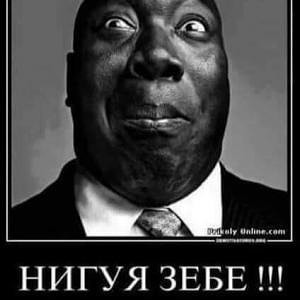 Отметил день космонавта