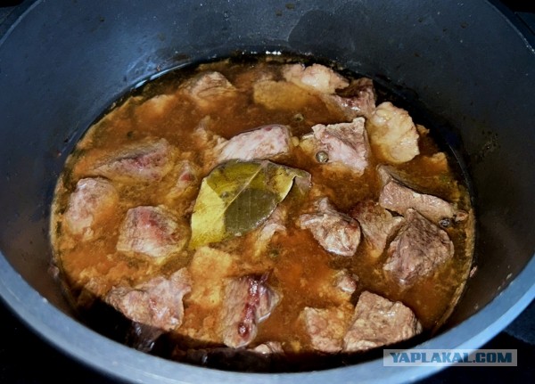 Тушёнка (?) с макаронами