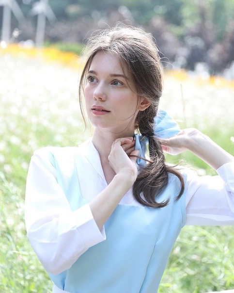 Девушки разные, последняя пятница лета!
