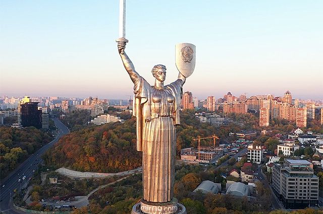 А руссским то по.....
